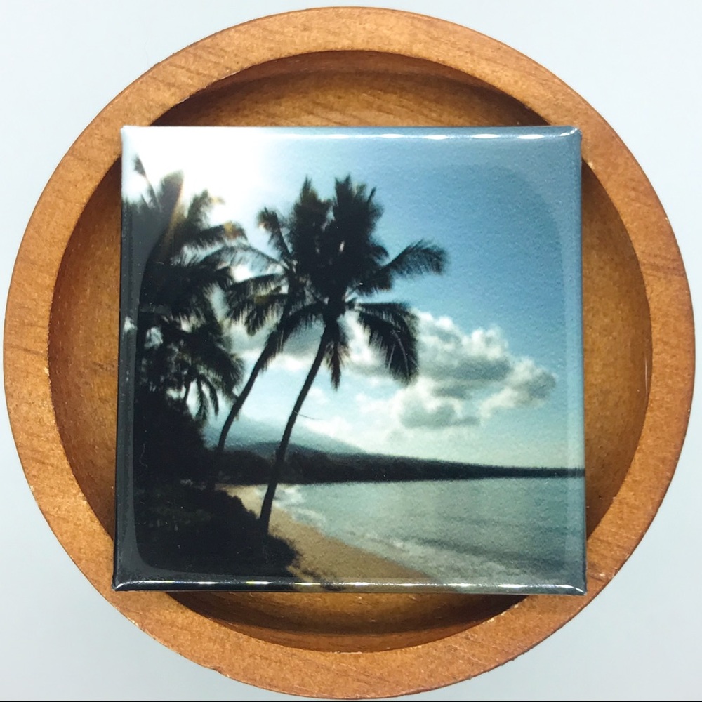 ✨3/$25✨ Maui Waves and Palm Trees Photo Magnet